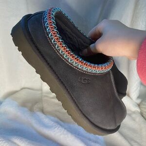 Ugg Tasman size 7.  limited edition color, no longer available.